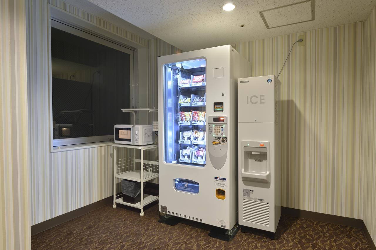 Hotel Wbf Sapporo Odori Bagian luar foto