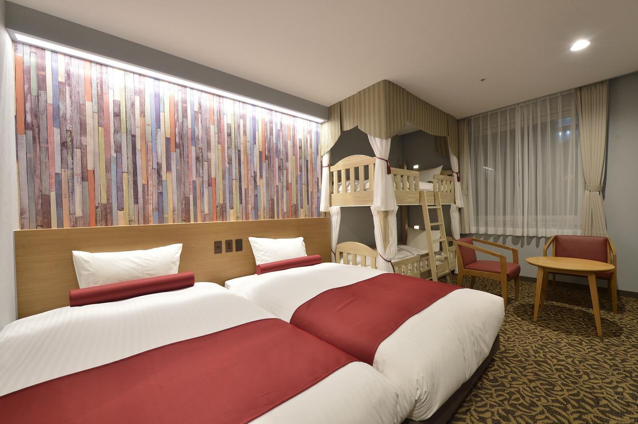 Hotel Wbf Sapporo Odori Bagian luar foto