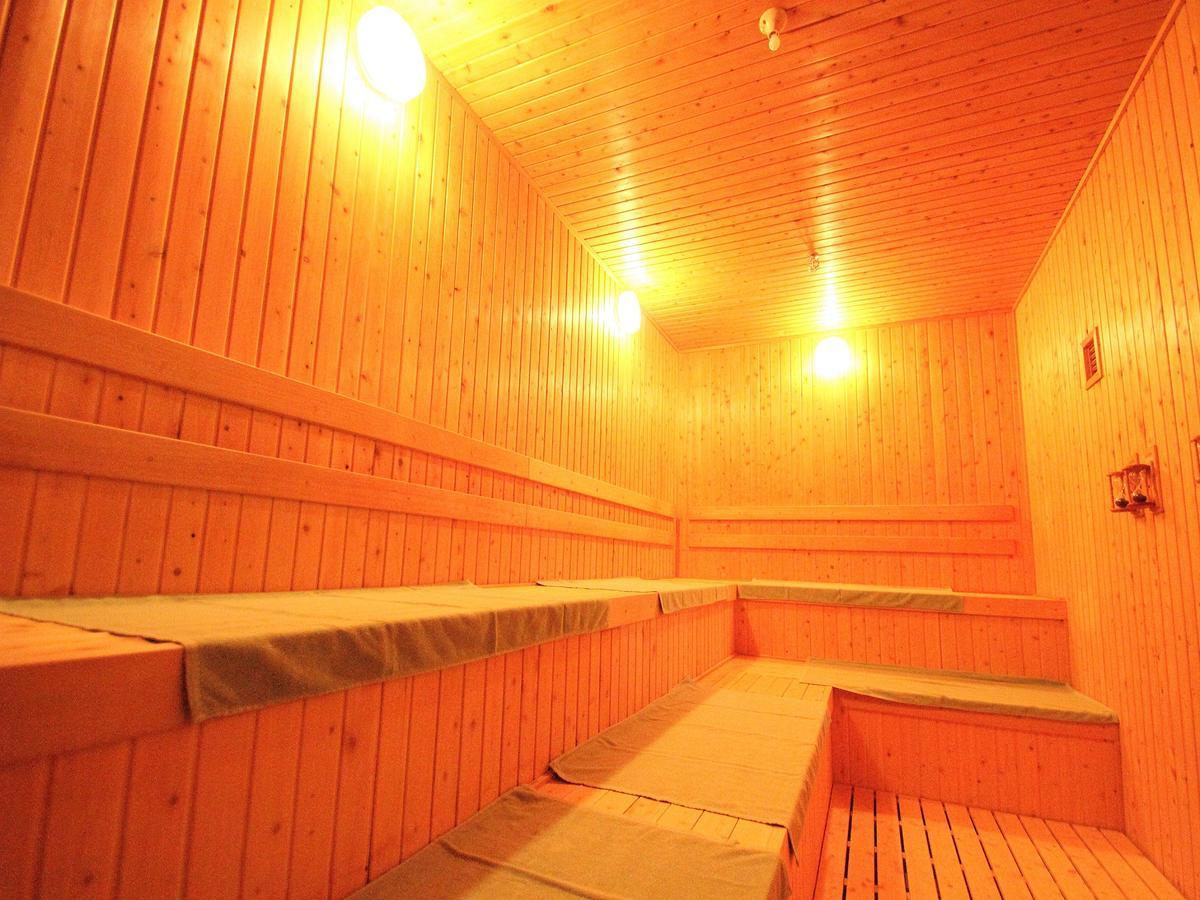 Hotel Wbf Sapporo Odori Bagian luar foto